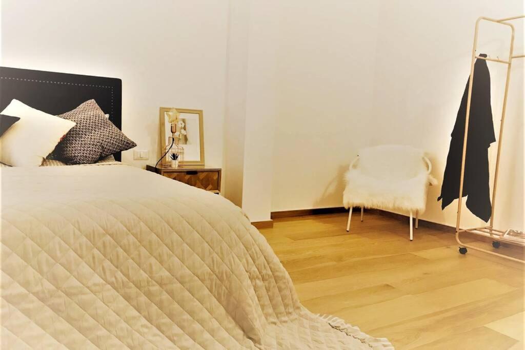 Luxus P4T Family 3 Bedroom With Pool, Tennis Court And Sauna ブリンディジ エクステリア 写真