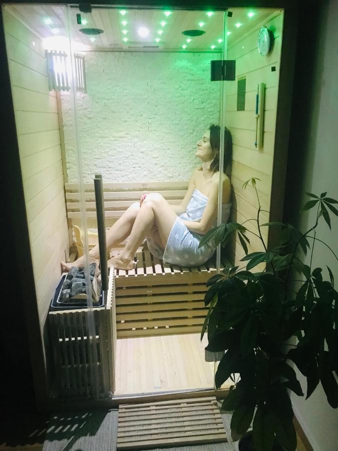 Luxus P4T Family 3 Bedroom With Pool, Tennis Court And Sauna ブリンディジ エクステリア 写真