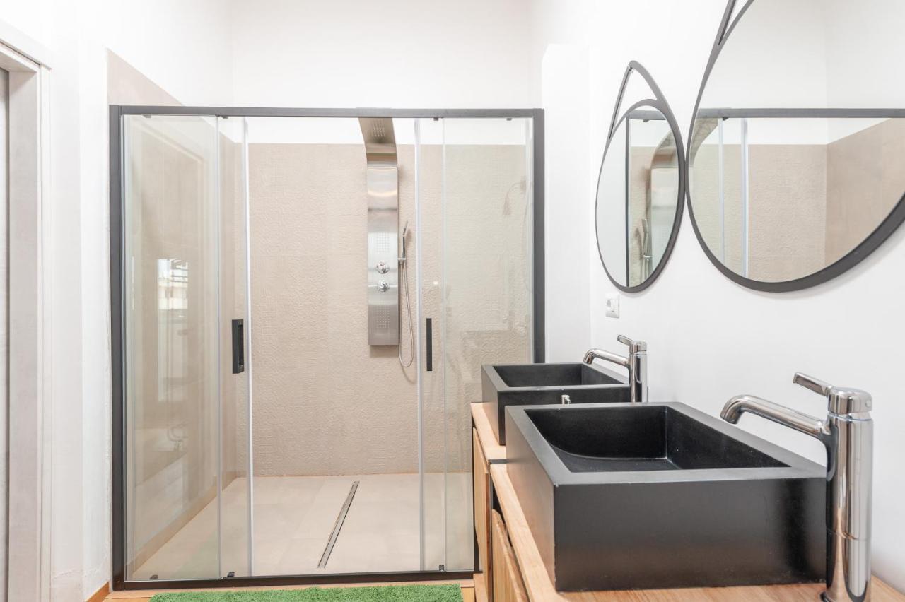 Luxus P4T Family 3 Bedroom With Pool, Tennis Court And Sauna ブリンディジ エクステリア 写真