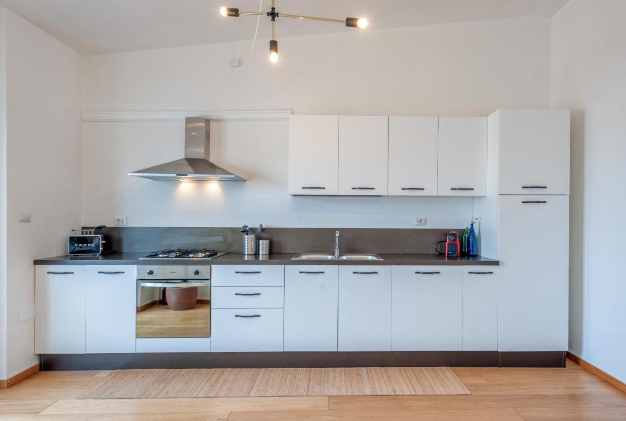 Luxus P4T Family 3 Bedroom With Pool, Tennis Court And Sauna ブリンディジ エクステリア 写真
