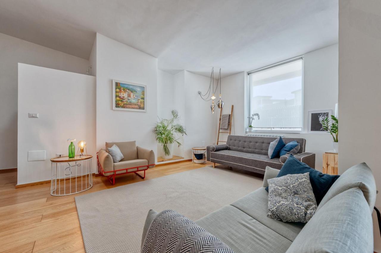 Luxus P4T Family 3 Bedroom With Pool, Tennis Court And Sauna ブリンディジ エクステリア 写真