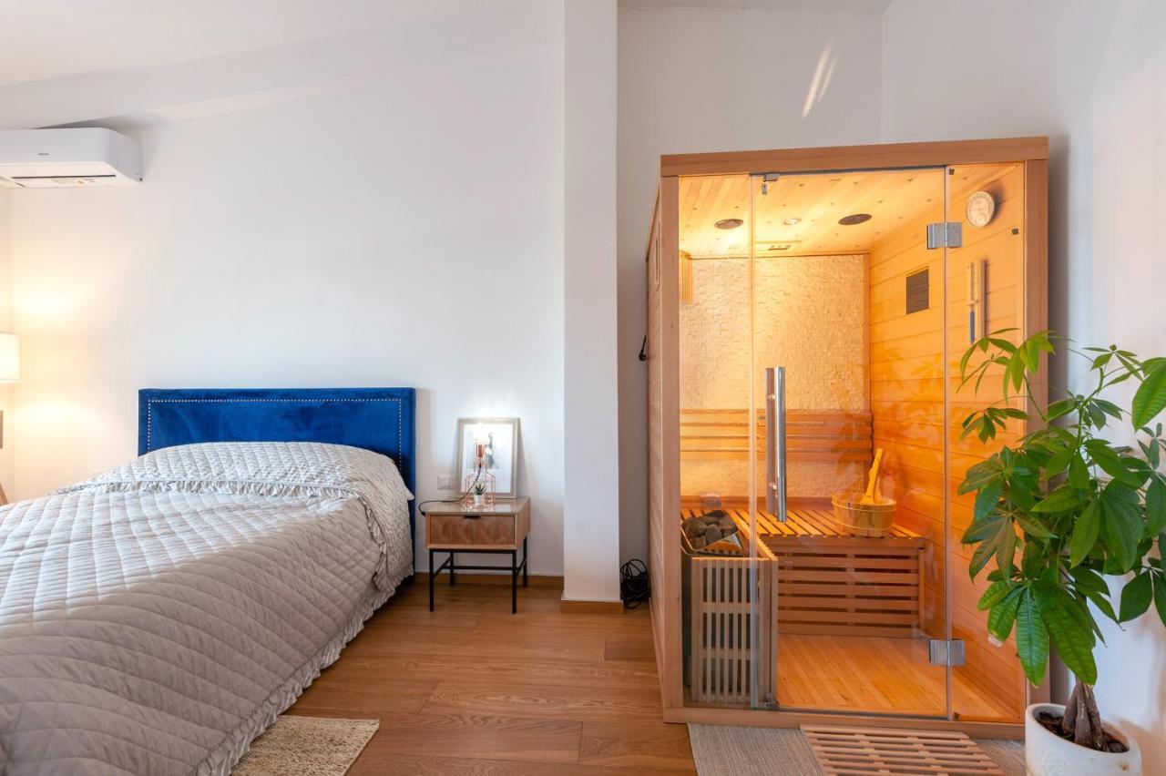 Luxus P4T Family 3 Bedroom With Pool, Tennis Court And Sauna ブリンディジ エクステリア 写真