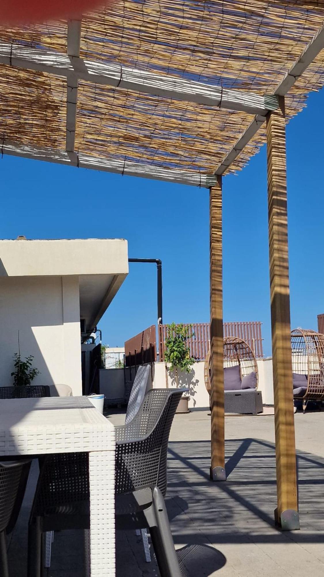 Luxus P4T Family 3 Bedroom With Pool, Tennis Court And Sauna ブリンディジ エクステリア 写真